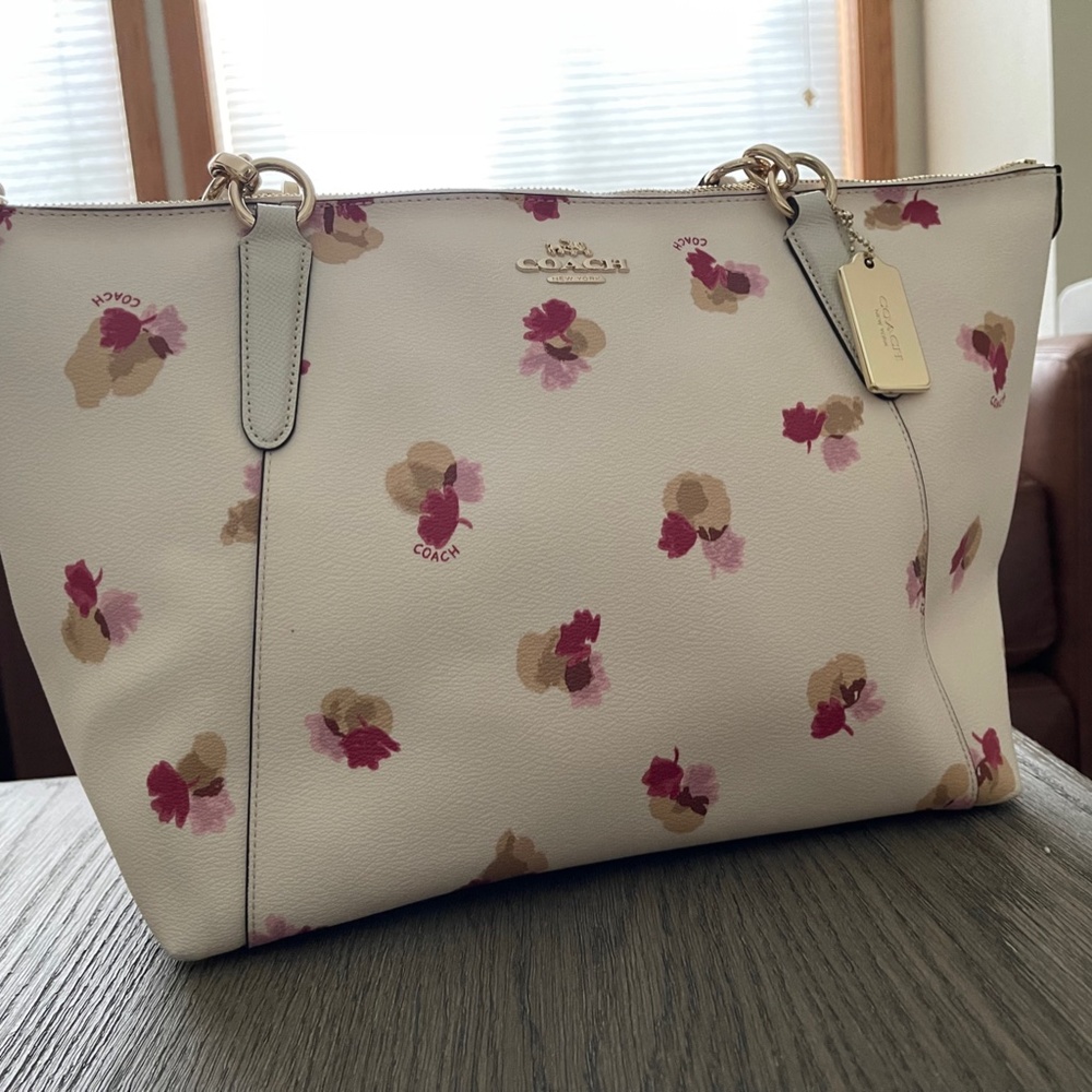 Coach Floral Ava Tote - F55192 - Picture 4 of 6